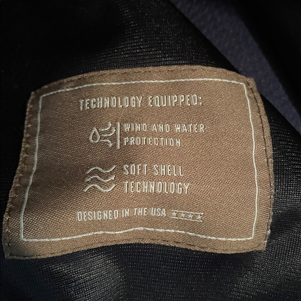 Ariat Men's Dark Charcoal Grid Quilted Vest - Picture 9 of 10